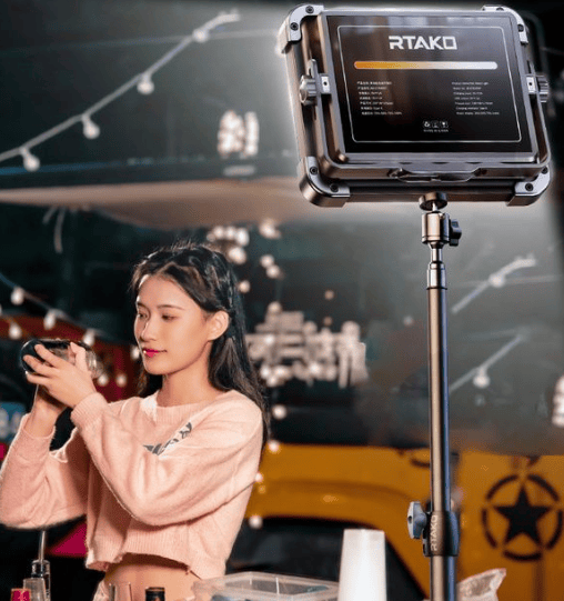 AKO充电照明灯户外露营、地摊摆摊一灯搞定！冰球突破豪华版手机版别再盲目选露营灯了！RT(图3)