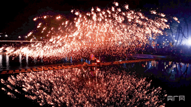 区：徽州满池娇 古韵焕新姿冰球突破豪华版黄山市徽州(图3)